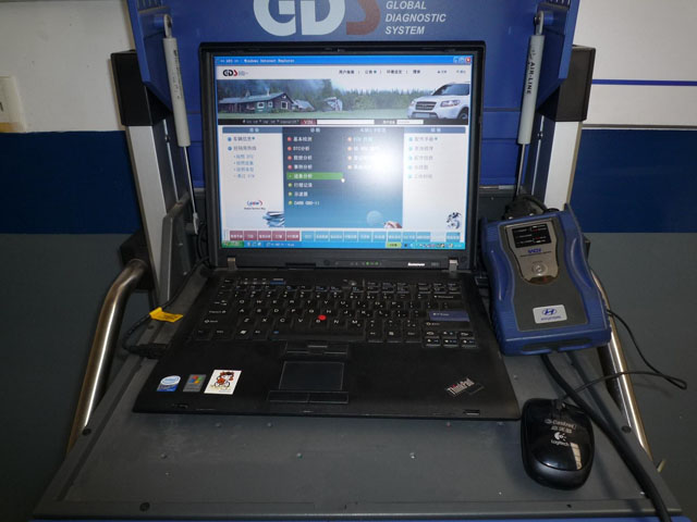 韓國現(xiàn)代汽車專用GDS電腦檢測儀2.jpg